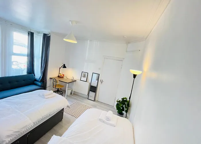 Leytonstone House - Sleepylodge